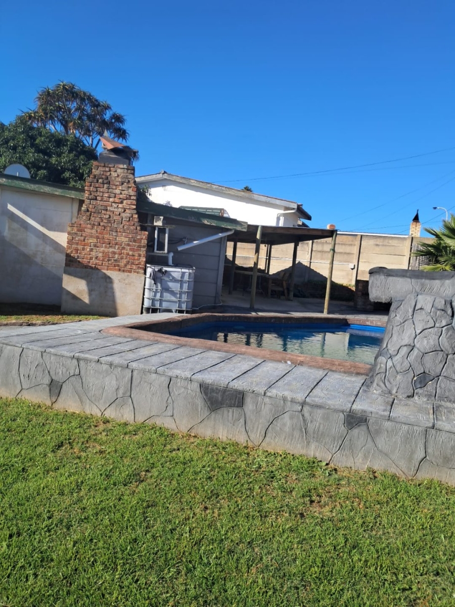 3 Bedroom Property for Sale in Heuwelkruin Eastern Cape
